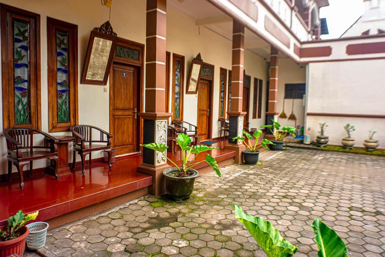 Hotel Laweyan Solo Εξωτερικό φωτογραφία