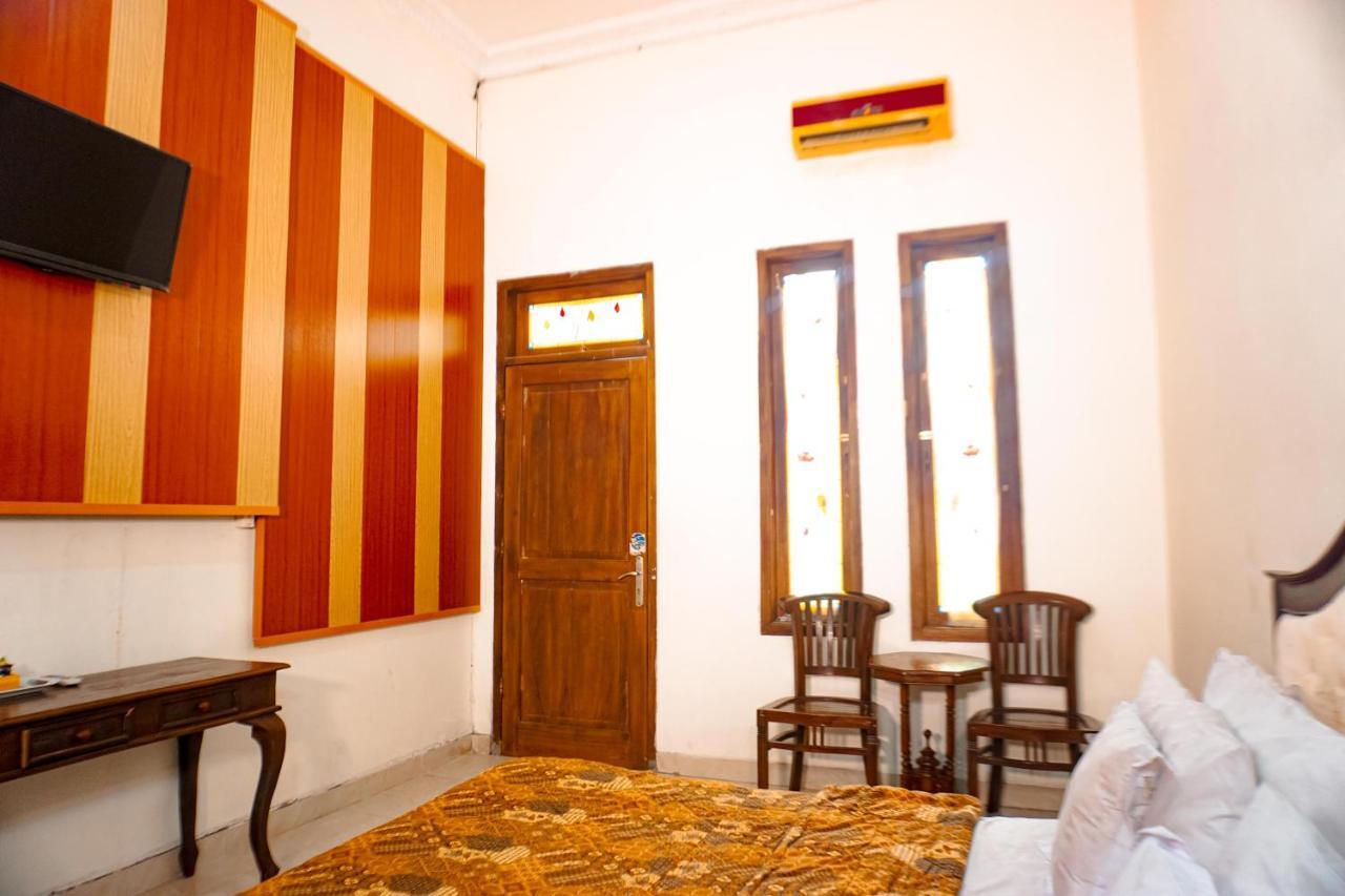 Hotel Laweyan Solo Εξωτερικό φωτογραφία
