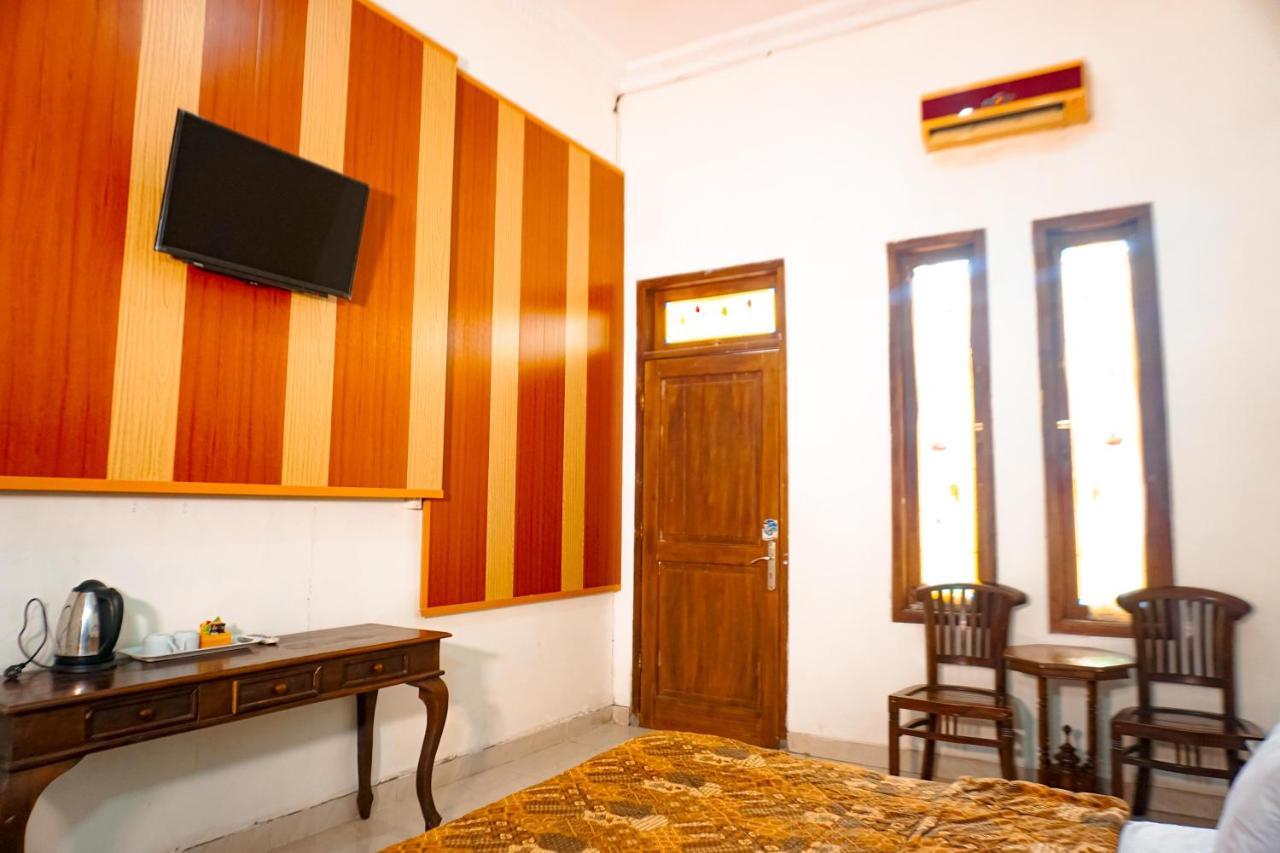 Hotel Laweyan Solo Εξωτερικό φωτογραφία