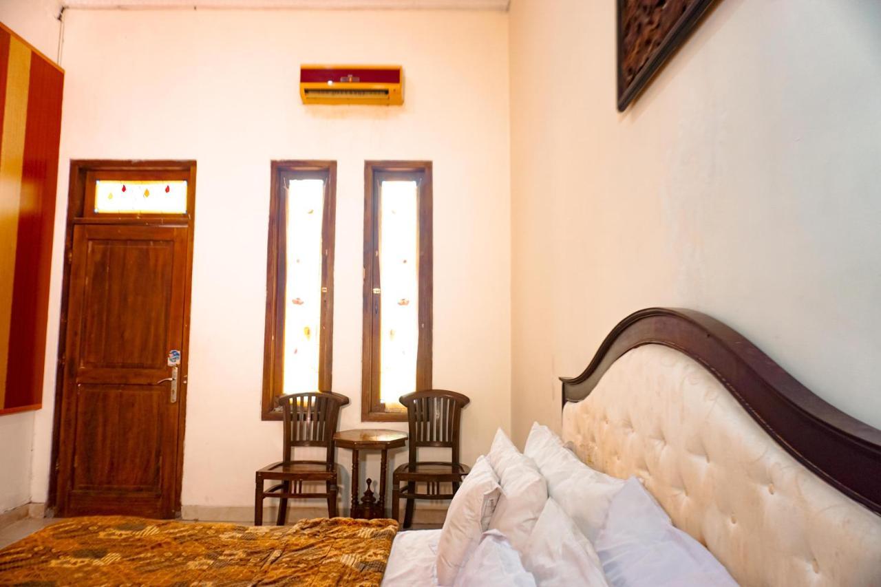 Hotel Laweyan Solo Εξωτερικό φωτογραφία