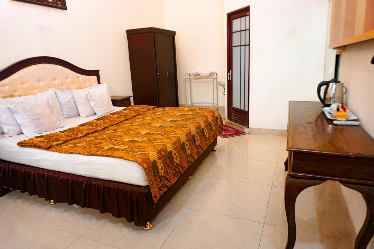 Hotel Laweyan Solo Εξωτερικό φωτογραφία