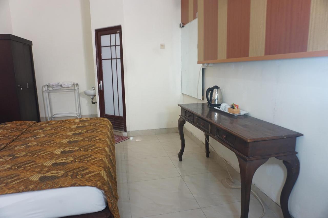 Hotel Laweyan Solo Εξωτερικό φωτογραφία